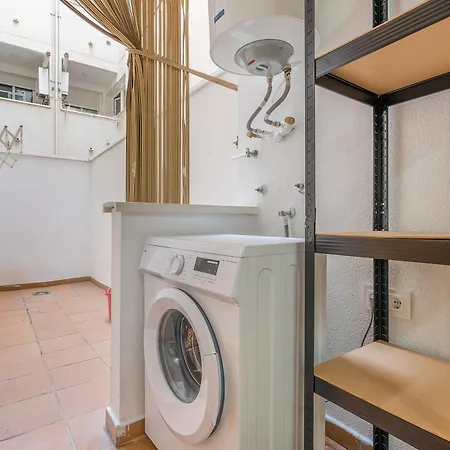 Agora Alhambra Apartment